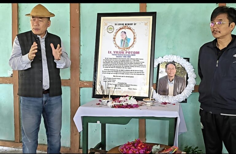 Former KKSU leaders pay tribute to Late Yiluk Potom