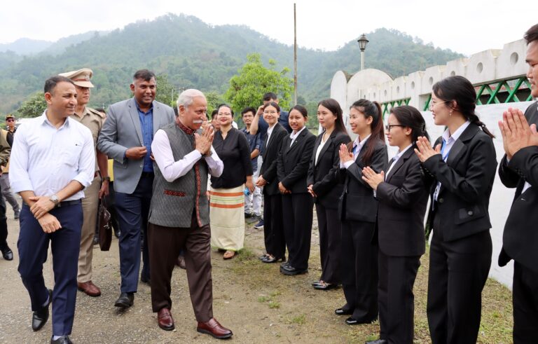 Governor urges law students to be driven by justice