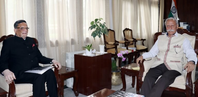 Governor stresses need for accountability, civil service reforms