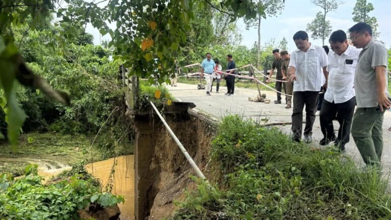 Lowang inspects flood-hit roads, bridges in Deomali