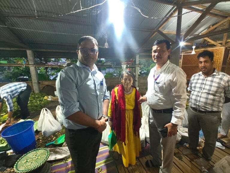 SBI Pasighat donates chairs to Padma Shri Yanung Jamoh Lego’s herbal clinic