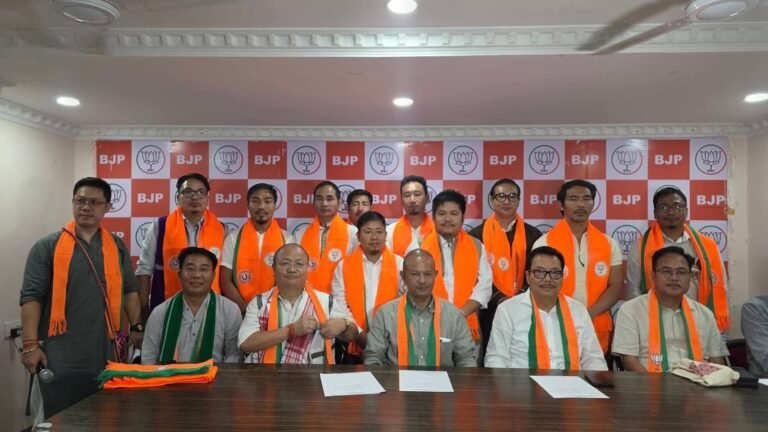 Former AAPSU leaders join BJP