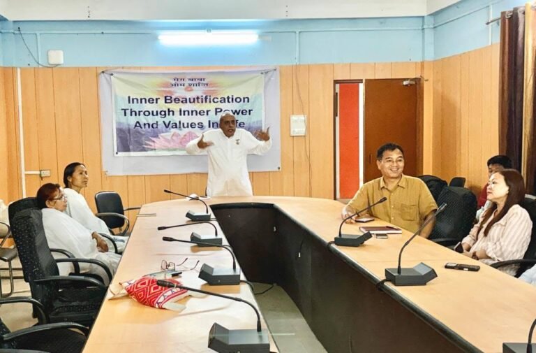Motivational workshop for officials