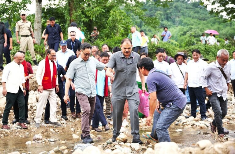 Union Ministers assess flood damage in East Siang, assures support