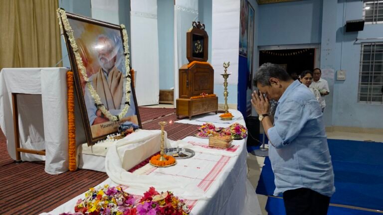Sona pays tribute to former VKV president A Balakrishnan